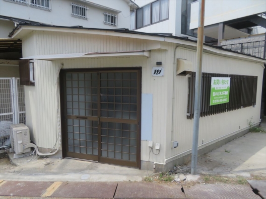 明石大久保　コープ大久保の前　元スナック喫茶　１Ｆ　貸店舗