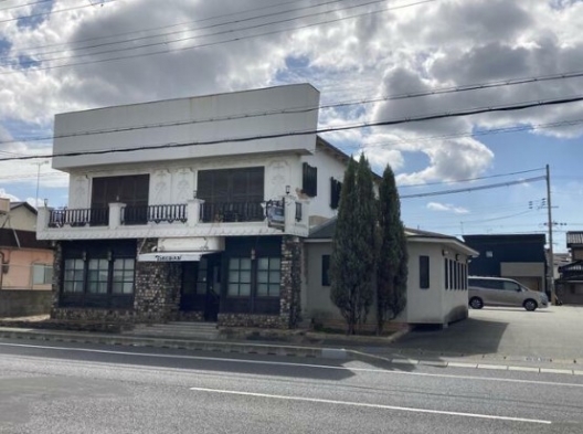 山陽天満　駐車場21台付　元喫茶店　木造2階一戸建　貸店舗