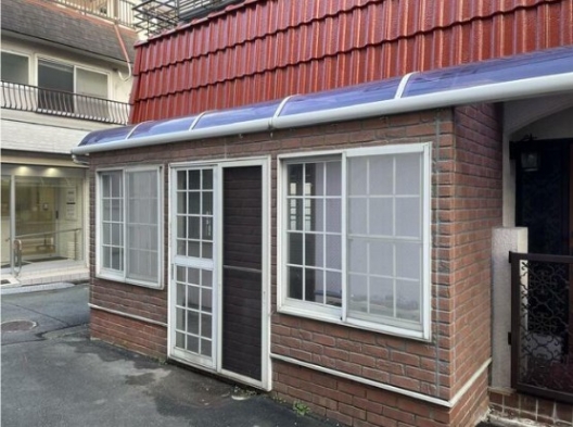 鼓滝　駅前の路地裏　１Ｆ　カラオケ喫茶　居抜き店舗