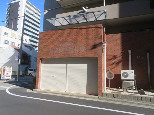 明石駅西　元整骨院　１Ｆ　貸店舗・事務所
