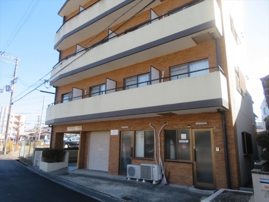 垂水多聞　車庫（倉庫）付　元営業所　１Ｆ　貸店舗・事務所