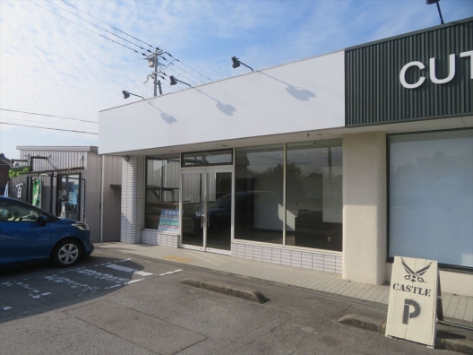 稲美町　県道384号沿い　元洋菓子店　１Ｆ　貸店舗