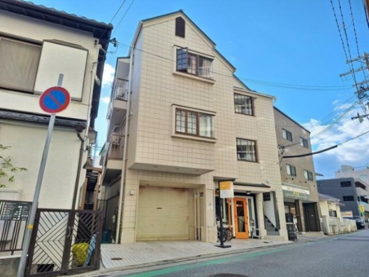 甲陽園　駅近　住宅街の立地　スケルトン（元工芸品店）　貸店舗