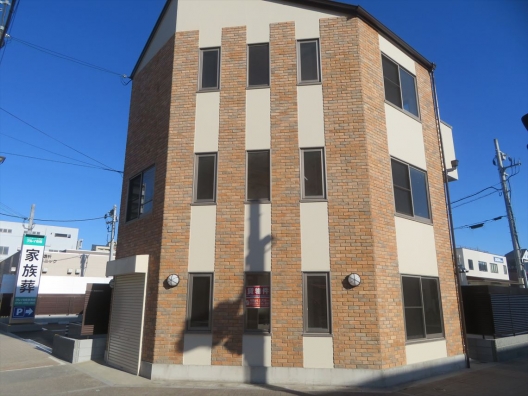 新長田　元訪問介護事業所　事務所仕様　鉄骨3階建一括貸し