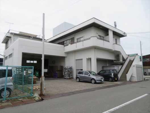 西新町　作業場付事務所