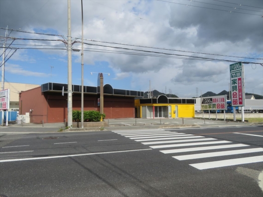 御着　国道2号沿い　角地物件　豚丼屋　居抜き店舗