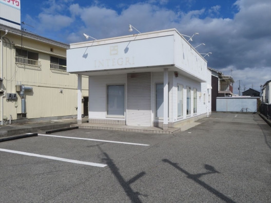 網干　県道415号　駐車場5台付　元美容室　木造一戸建　貸店舗