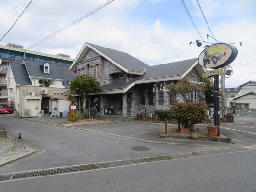 余部　住宅街の立地　駐車場付　イタリアン　居抜き店舗