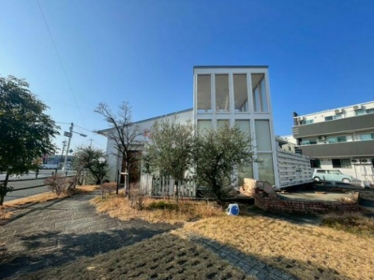 西飾磨　県道502号　英賀五差路角地　美容室　居抜き店舗