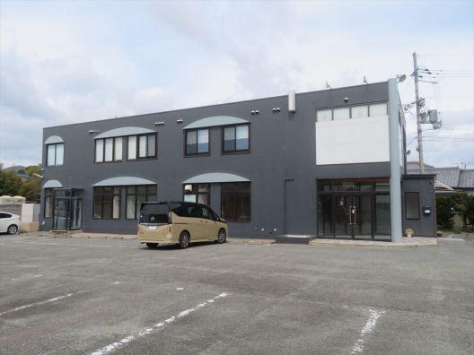 福崎　国道312号　元カラオケ屋　１Ｆ　貸店舗