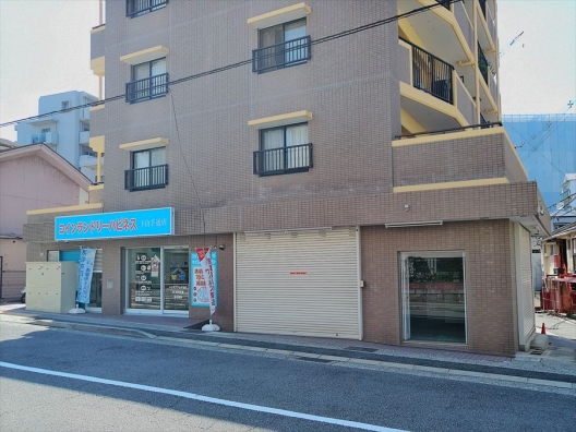 大倉山　メルカロード至近　元生花店　１Ｆ　貸店舗