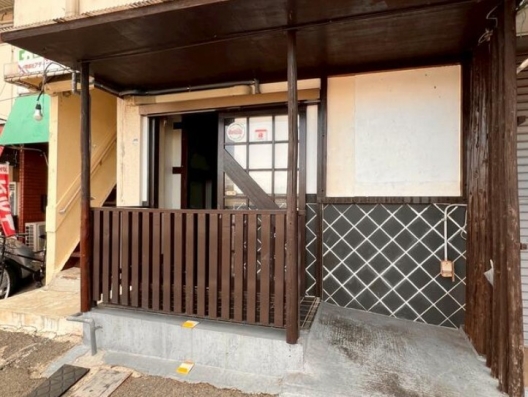 大久保　県道384号　敷金0円＆礼金0円　元焼肉屋　店舗付住宅