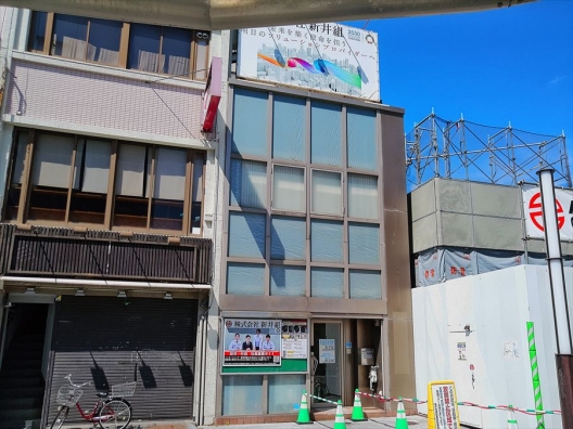 高速長田　駅前の好立地　屋上付　１棟　貸店舗・事務所