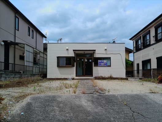 岡場　駐車場4台付　木造平家一戸建　貸店舗・事務所
