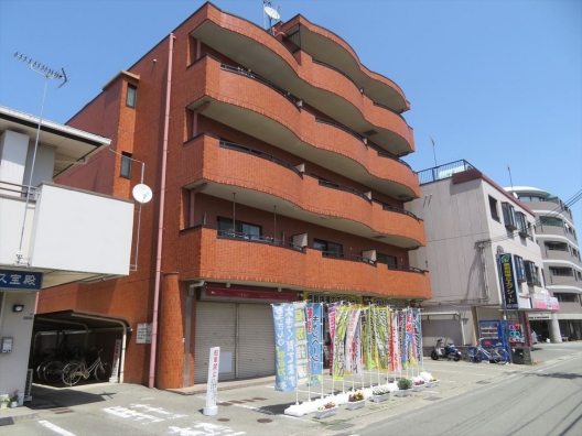 高砂宝殿　駅近　駐車場2台付　マッサージ店　１Ｆ　貸店舗