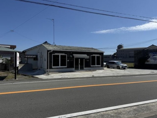 龍野西　県道120号　駐車場付　元ボ－ドショップ　店舗付住宅