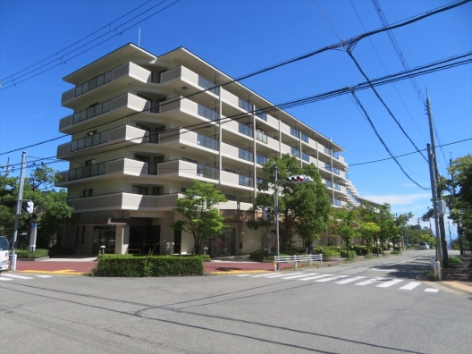 宝塚山手　ラ・ビスタ宝塚　元パン屋　１Ｆ　貸店舗