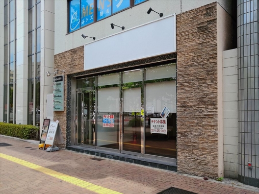姫路駅北　大手前通り　元不動産会社　１Ｆ　貸店舗・事務所