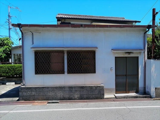 西明石　駐車場2台付　元営業所　木造一戸建　貸店舗・事務所
