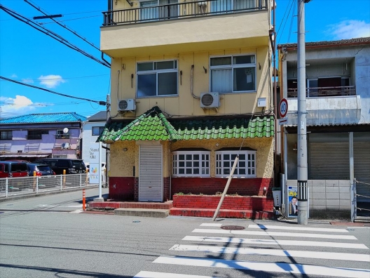 西明石　工場の多いエリア　南西角地　立ち飲み屋　居抜き店舗