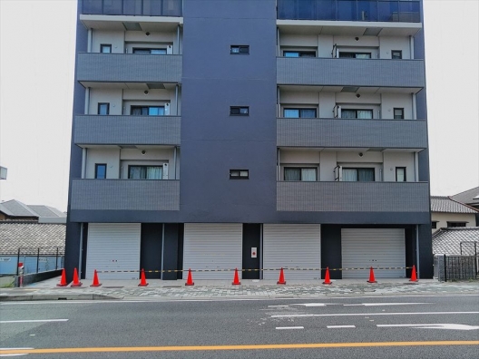 川西能勢口　国道176号　間口良好　飲食店可　１Ｆ　貸店舗