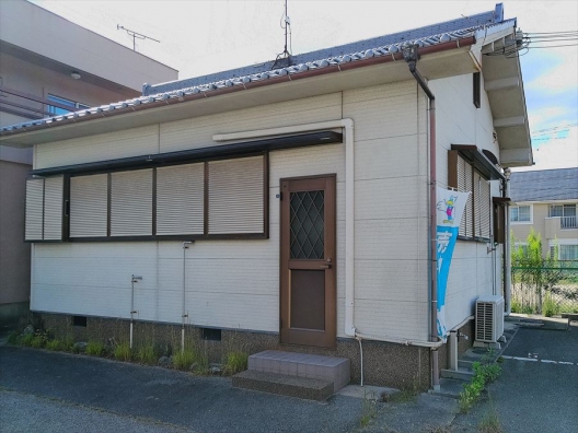 大塩　駐車場5台付　事務所仕様　木造一戸建　貸店舗・事務所