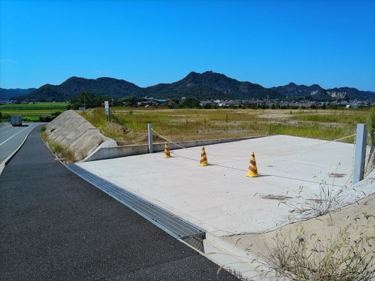 加西南　県道716号沿い　事業用　貸土地
