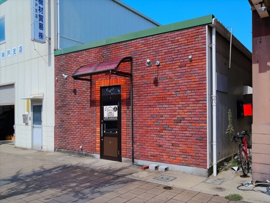 西代　赤レンガの外観　１Ｆ　カフェバー　居抜き店舗