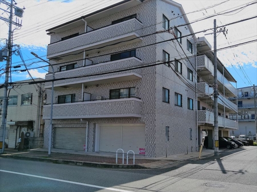 玉津　玉津ＩＣすぐ　スケルトン（元洋菓子店）　１Ｆ　貸店舗