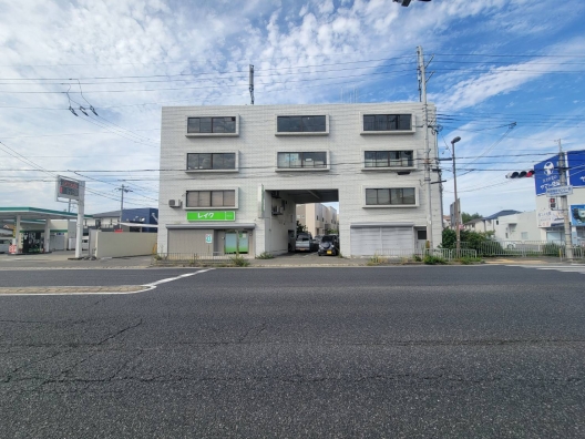 玉津　国道175号　事務所仕様　１Ｆ　貸店舗・事務所